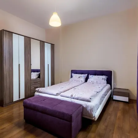 Family - Comfort In The Center 아파트 부르가스